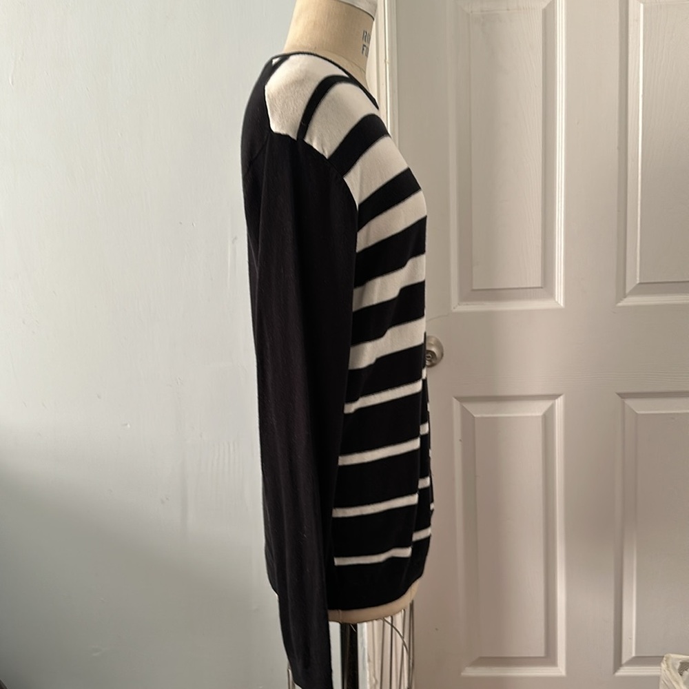 The Rail Lightweight Sweater - Picture 2 of 6
